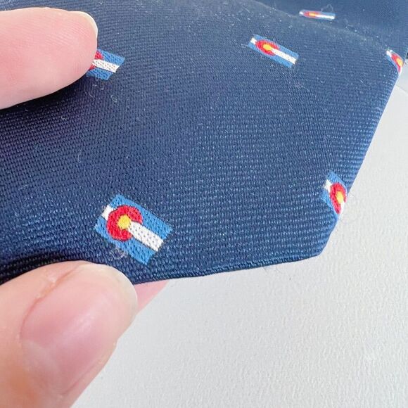 Sir Christopher Hatton Navy Blue Colorado Flag Tie - Picture 7 of 7